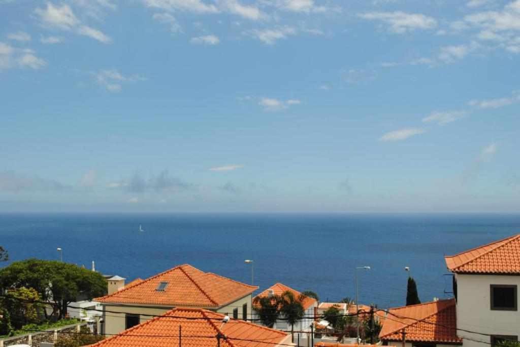 Готель Vila Rosa - Renovated House Overlooking The Sea Фуншал Екстер'єр фото